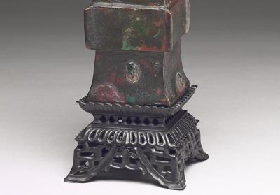 图片[2]-Square bronze Zun wine vessel, Ming dynasty (1368-1644) or Qing dynasty (1644-1911)-China Archive